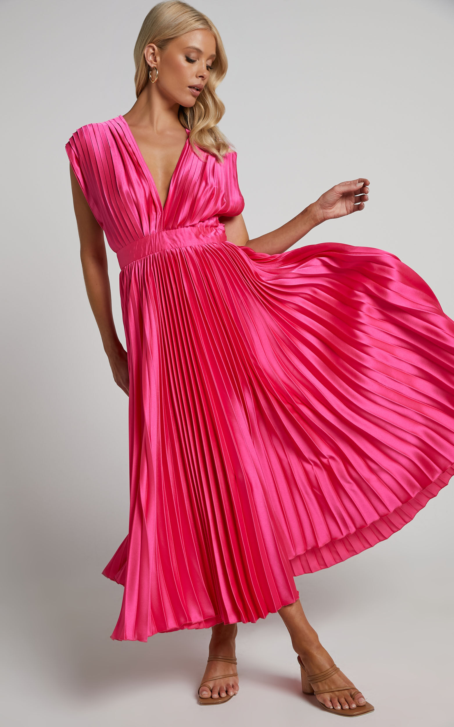 Della Midi Dress - Plunge Neck Short Sleeve Pleated Dress in Hot Pink