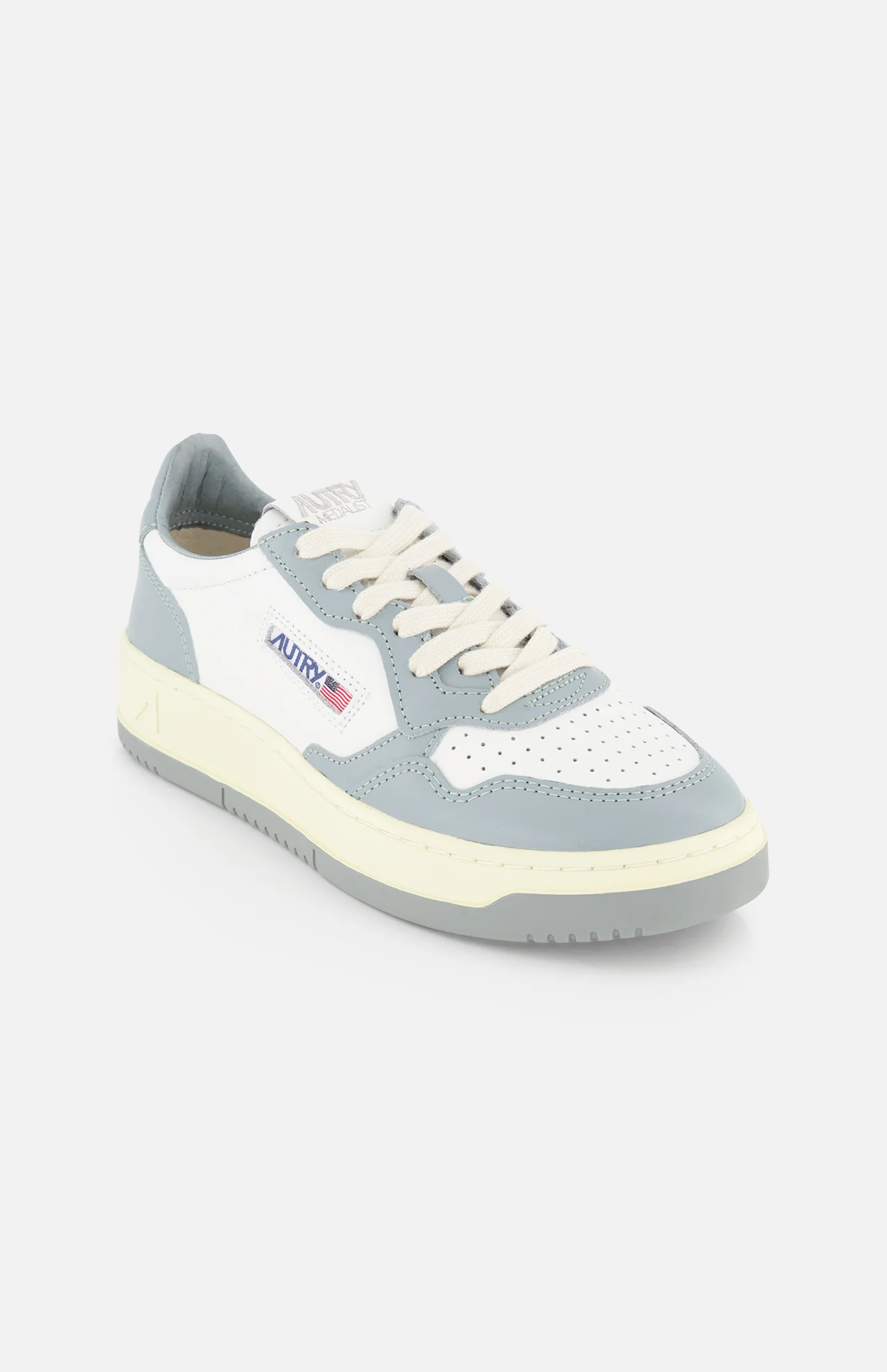 Medalist Low Sneaker