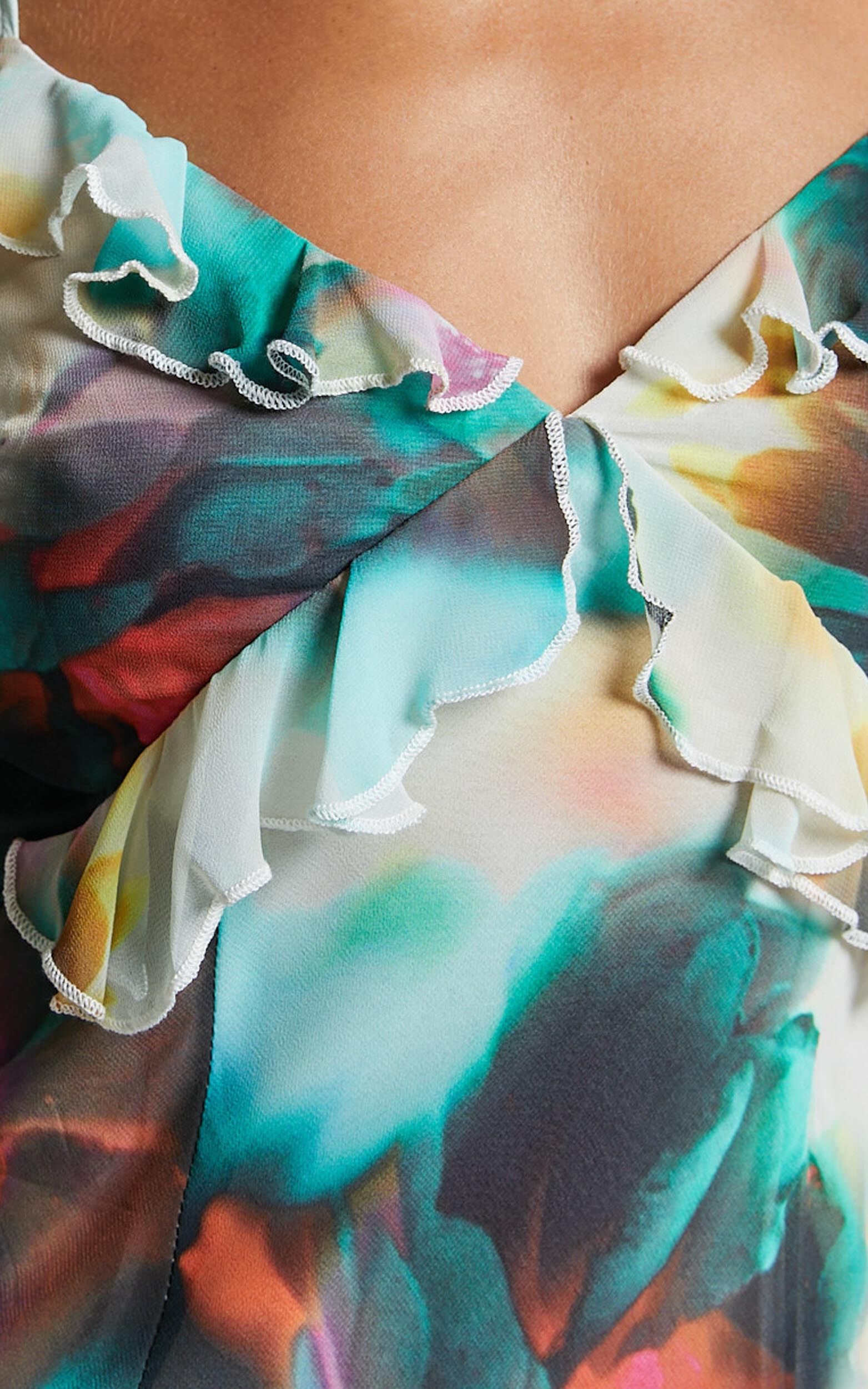 Runaway The Label - Namari Maxi Dress in CAMILA PRINT