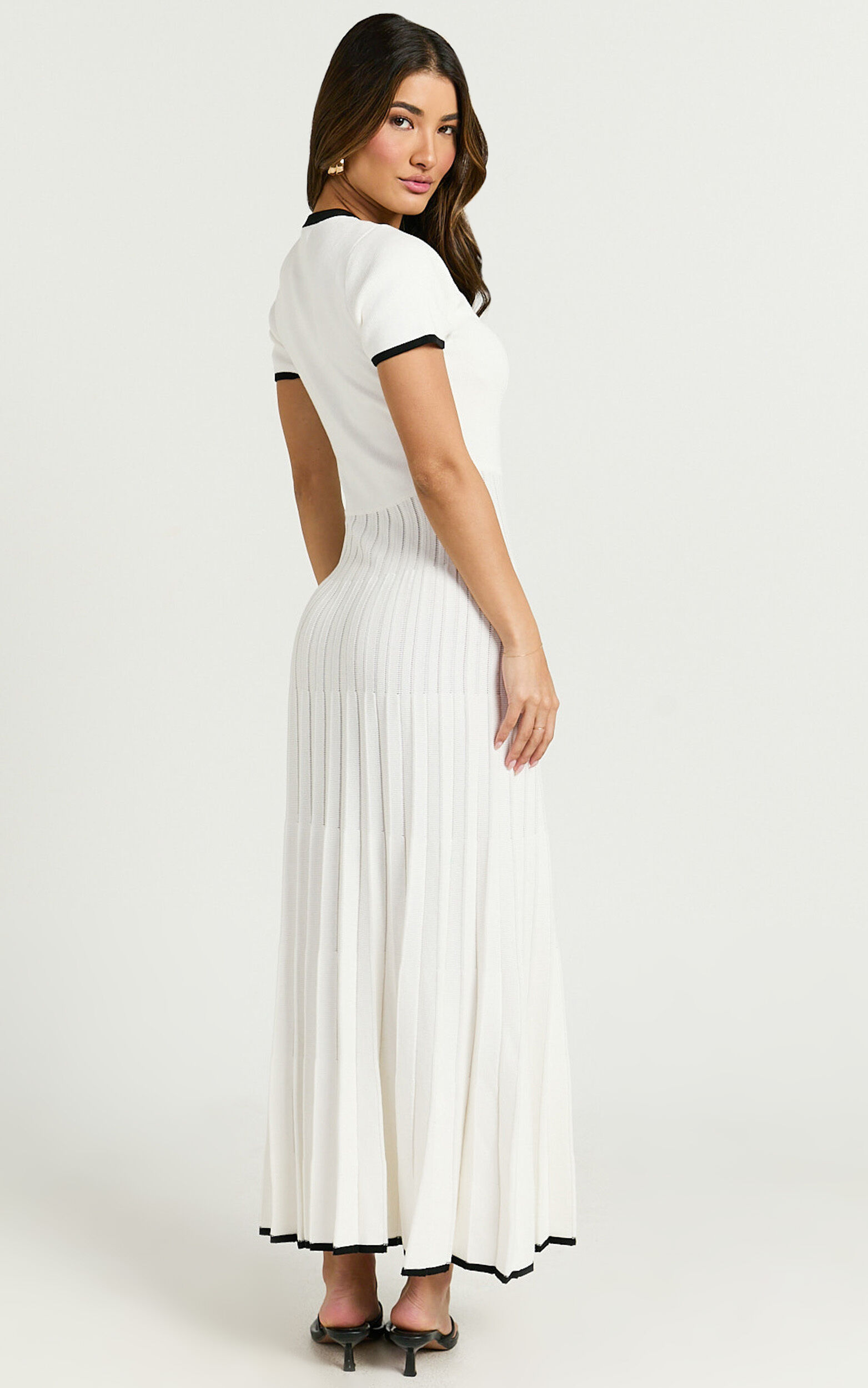 Vivienne Midi Dress - Short Sleeve Pleated Skirt Knitted Dress in Cream