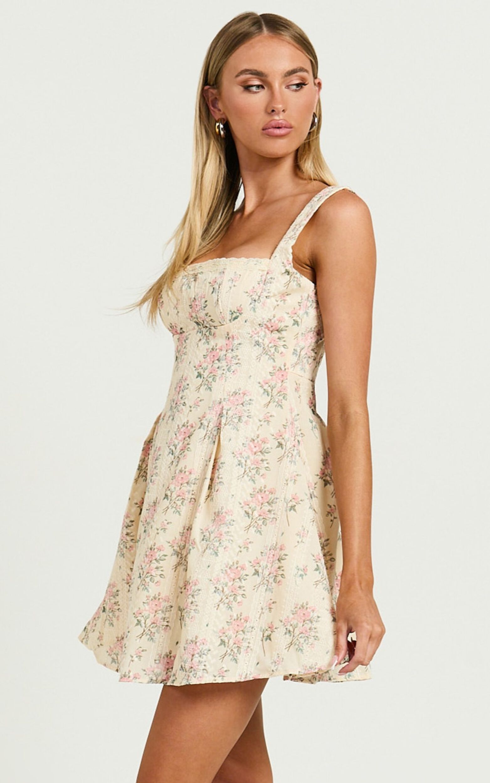 Griza Mini Dress - Square Neck Lace Trim Dress in Ditsy Floral