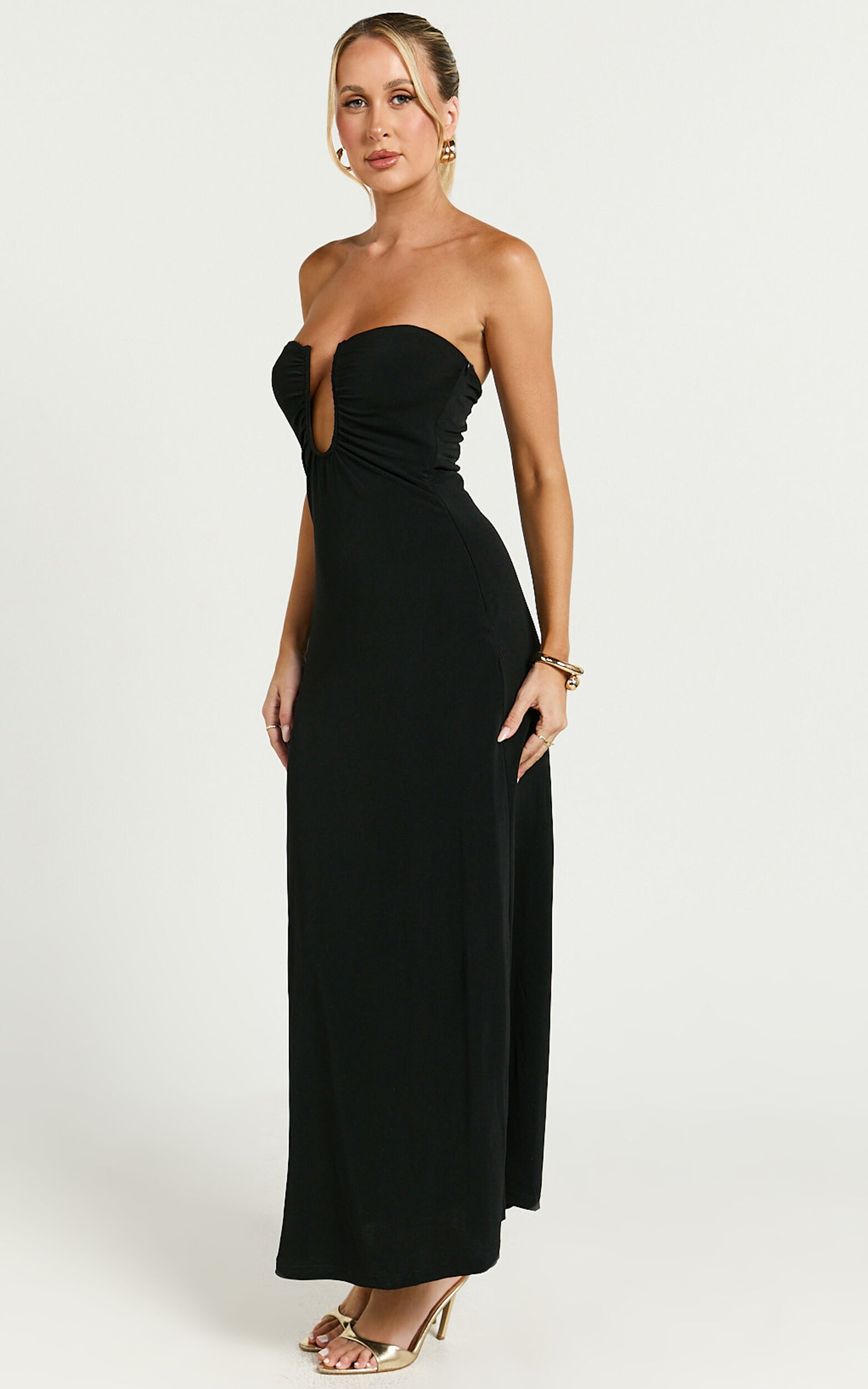 Paulyn Midi Dress - Sleeveless V-Neck Dress in Black