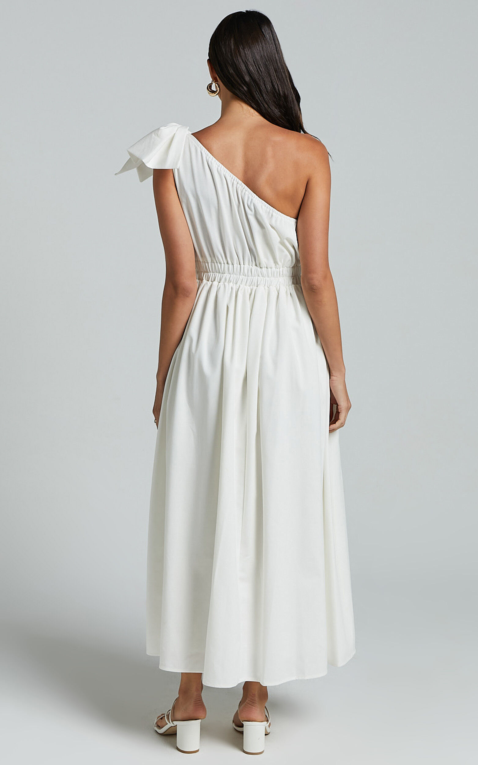 Alby Midi Dress - One Shoulder Bow Dress With Elasticated Waist in White