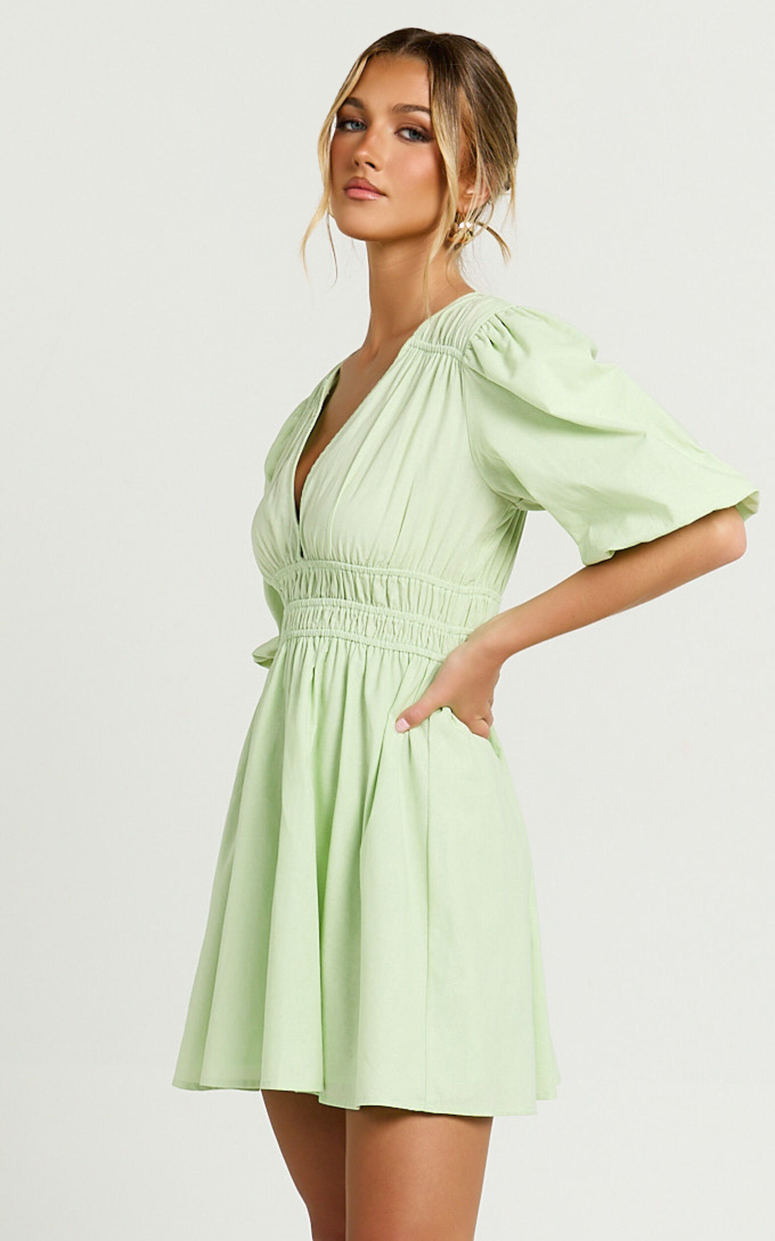 Francesca V Neck Puff Sleeves Mini Dress in Green