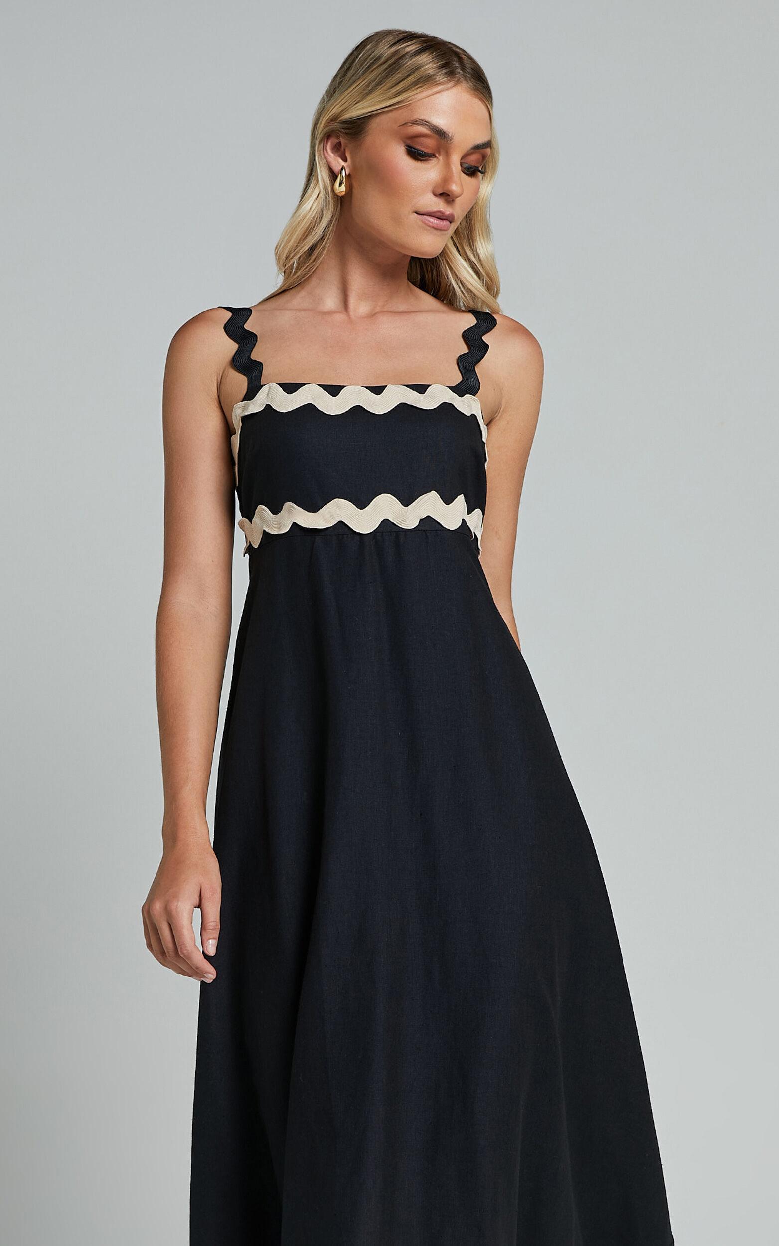 Wenalyn Midi Linen Dress - Straight Neck Wave Detail A Line Dress in Black with Beige Contrast Trim