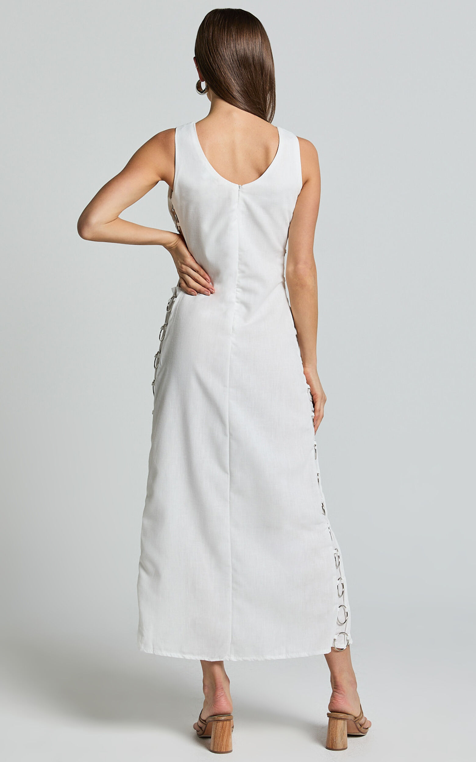 Tyla Maxi Dress - Sweetheart Neck Side Ring Detail Dress in Natural