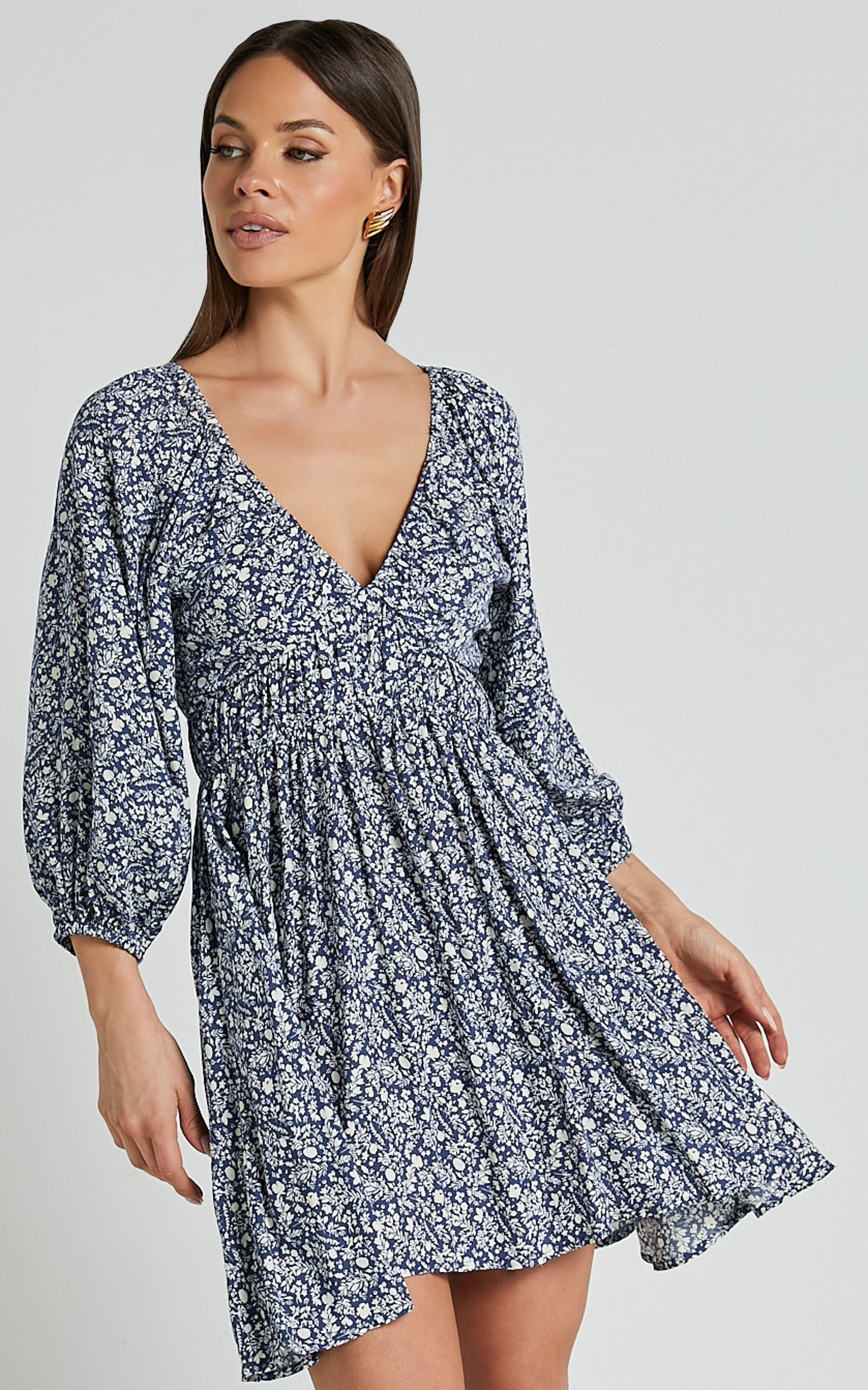 Chereena Mini Dress - Plunge Neck Raglan 3/4 Sleeve Smock Dress in Blue Floral