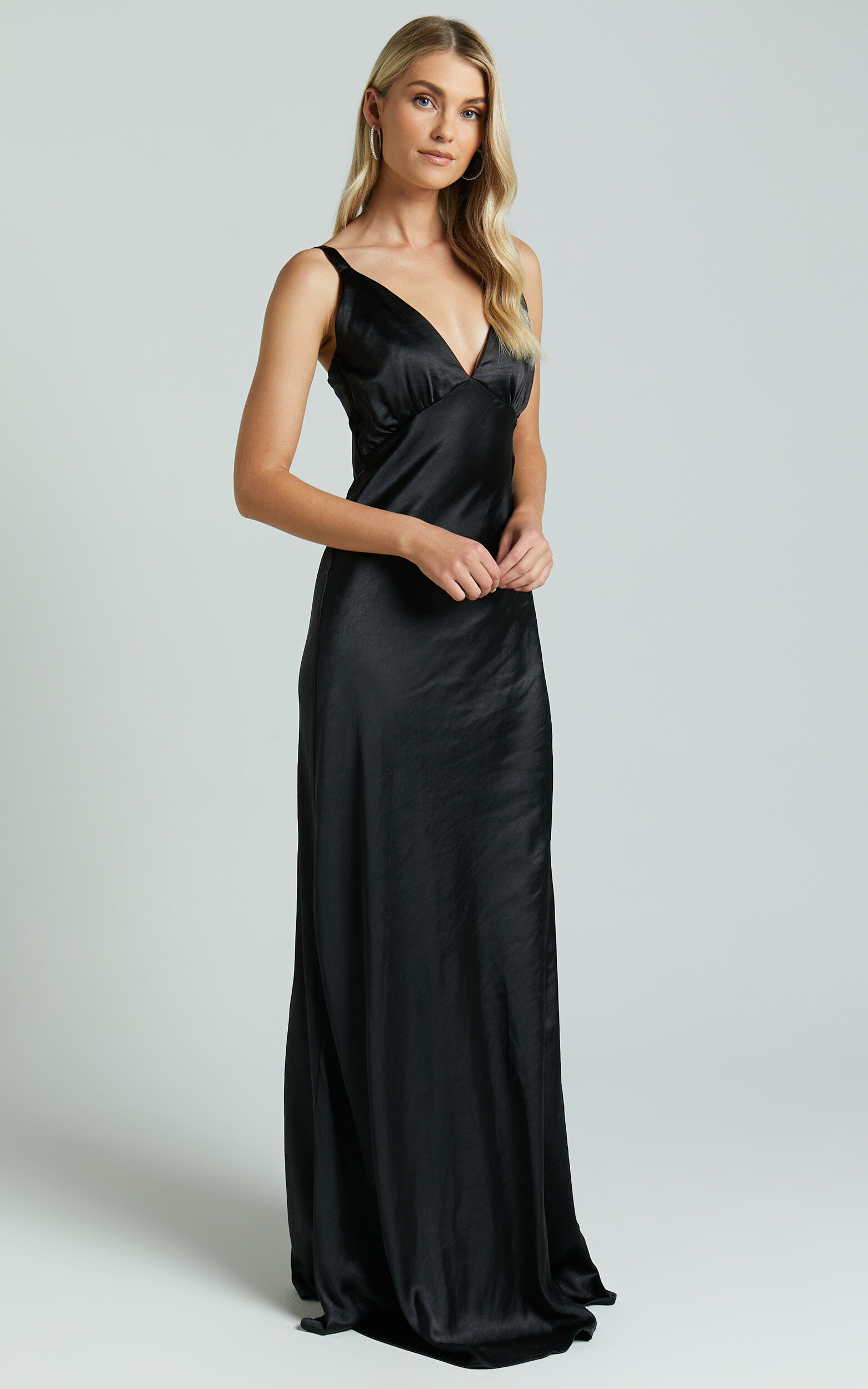 Anjorie Maxi Dress - Plunge Neck Wide Strap Sleeveless Slip in Black