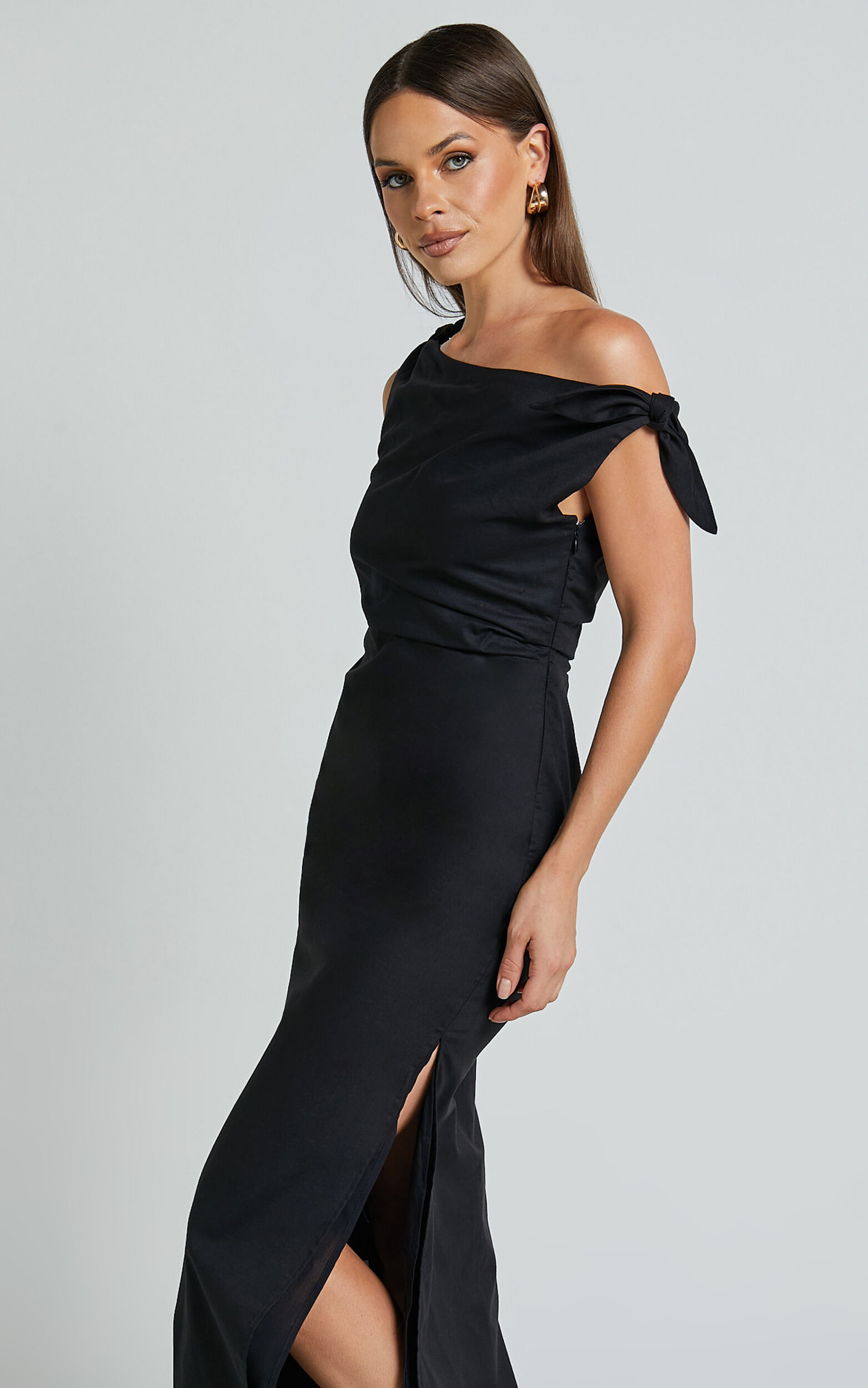 Cincinnati Midi Dress - Off The Shoulder Side Split Column Linen Dress in Black