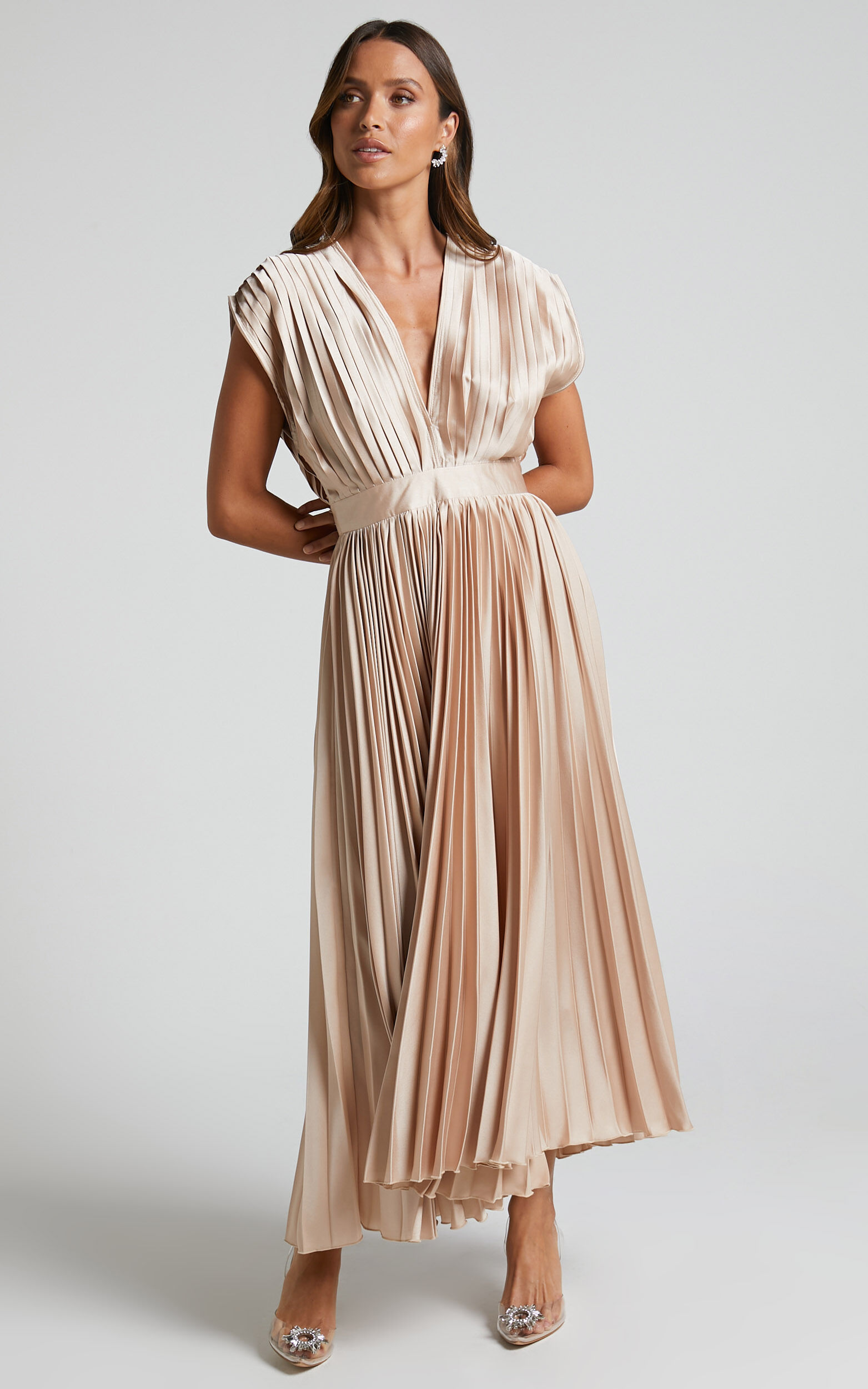 Della Midi Dress - Plunge Neck Short Sleeve Pleated Dress in Champagne