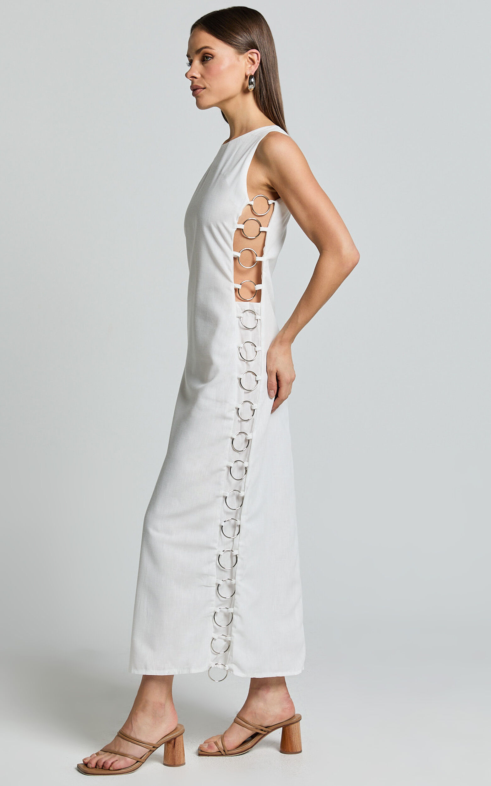 Tyla Maxi Dress - Sweetheart Neck Side Ring Detail Dress in Natural