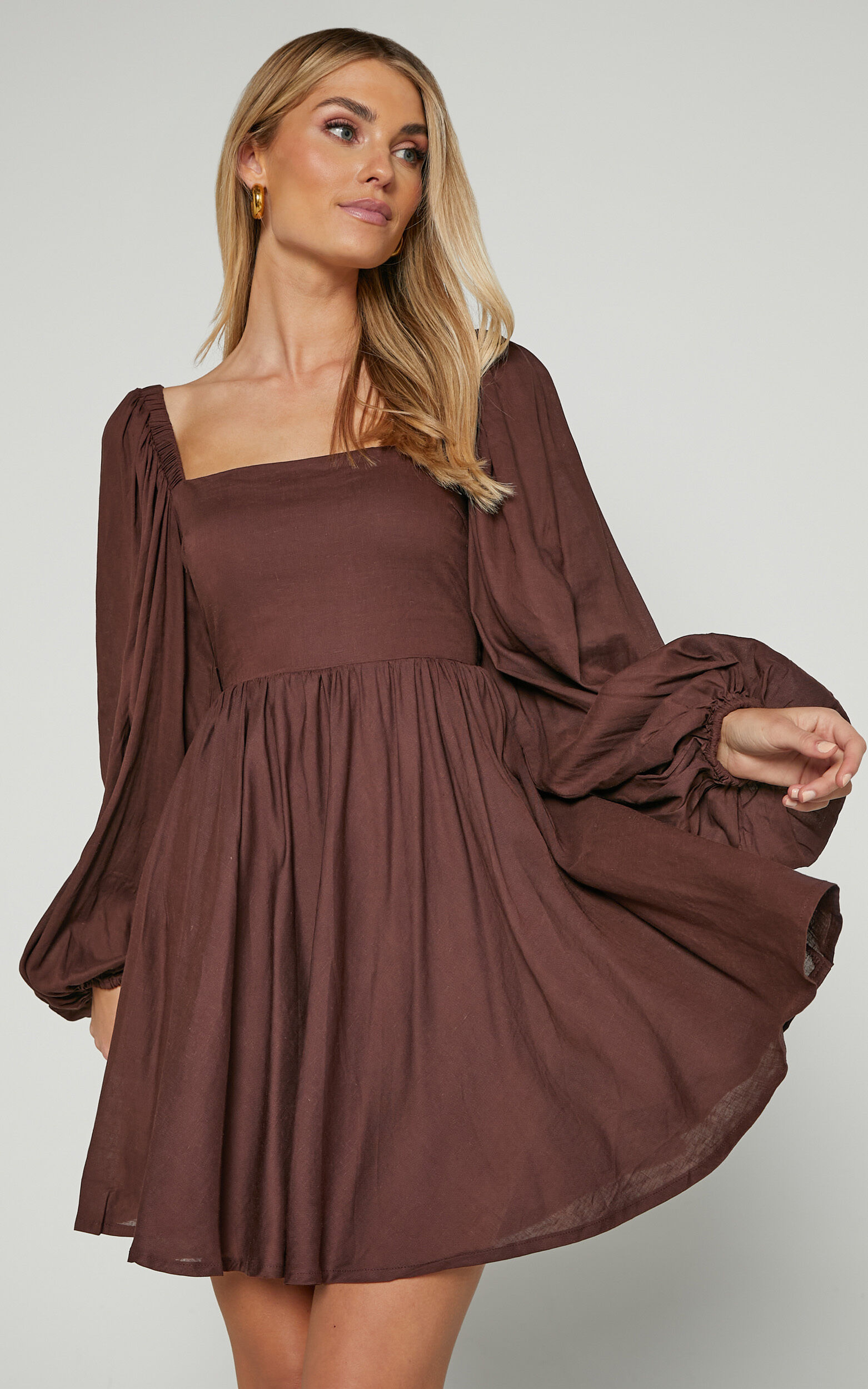 Alessandra Mini Dress - Linen Puff Sleeves Dress in Chocolate