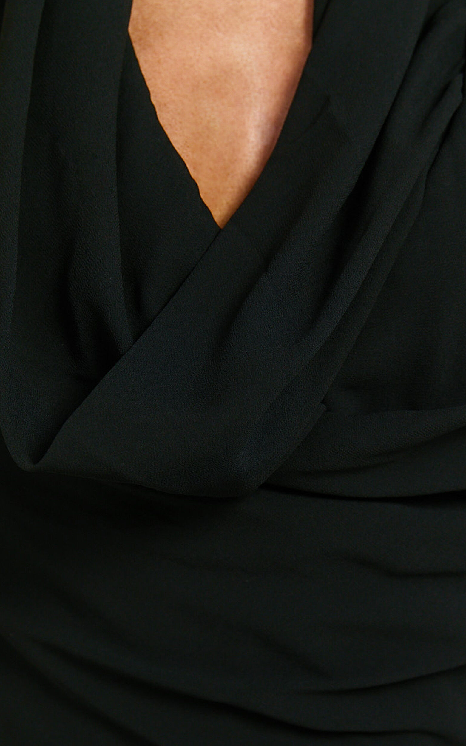 Jeslie Maxi Dress - Halter Neck Dress in Black