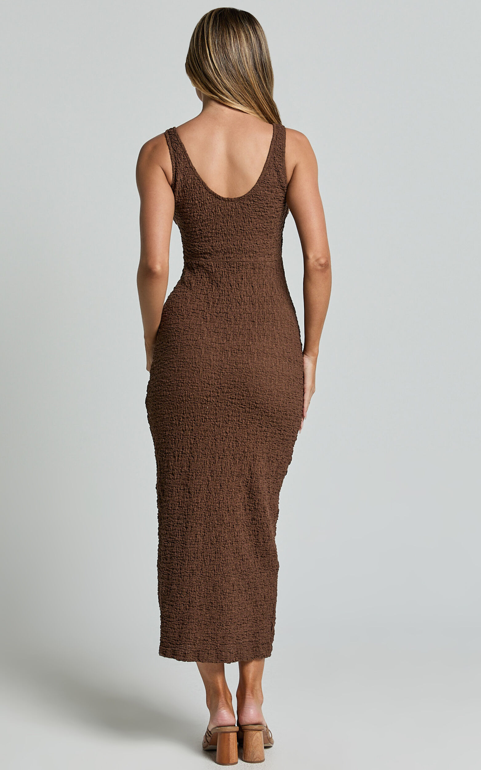 Novida Midi Dress - Textured Bodycon Dress in Chocolate