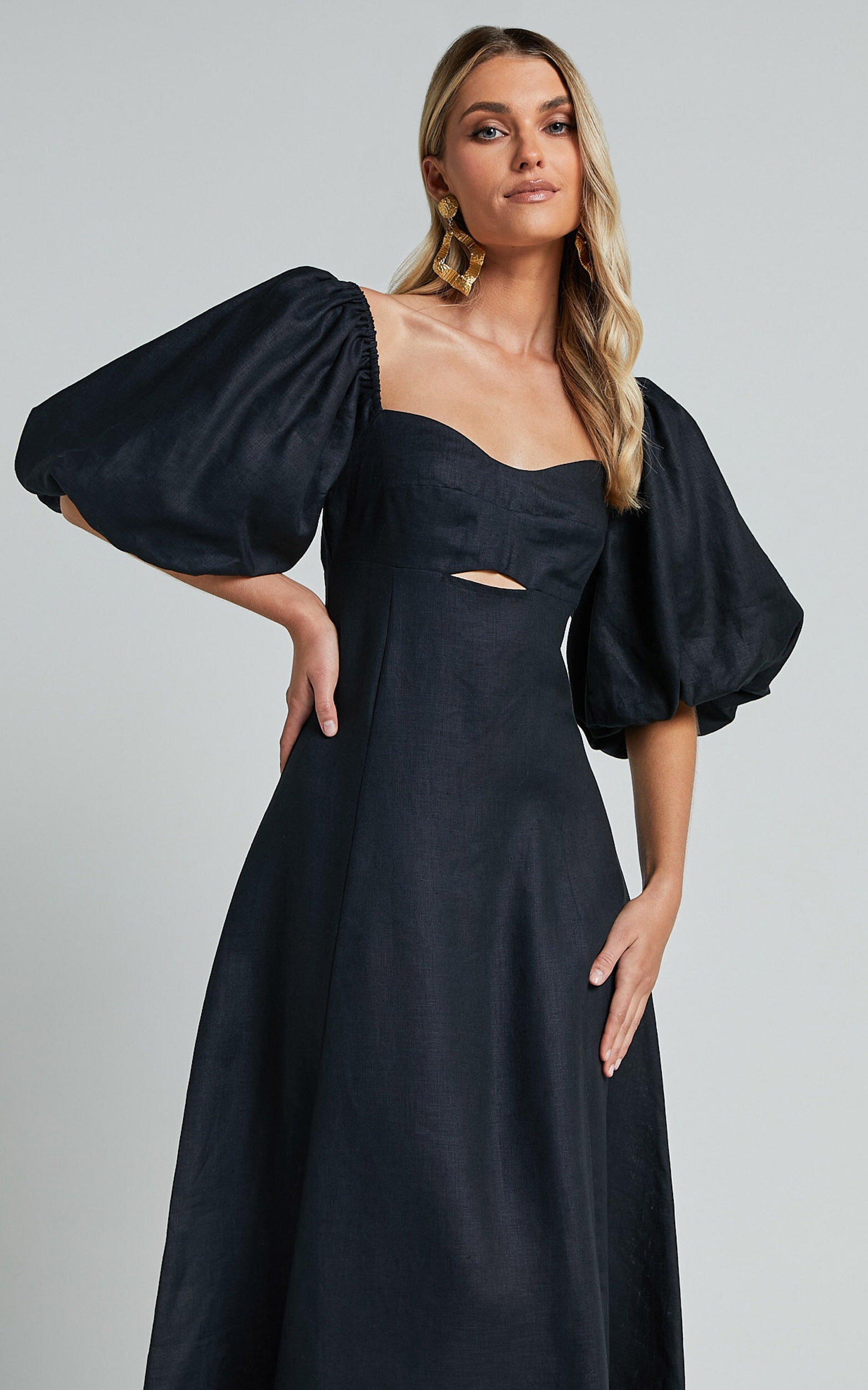Amalie The Label - Catalina Linen Blend Sweetheart Balloon Sleeve Midi Dress in Black