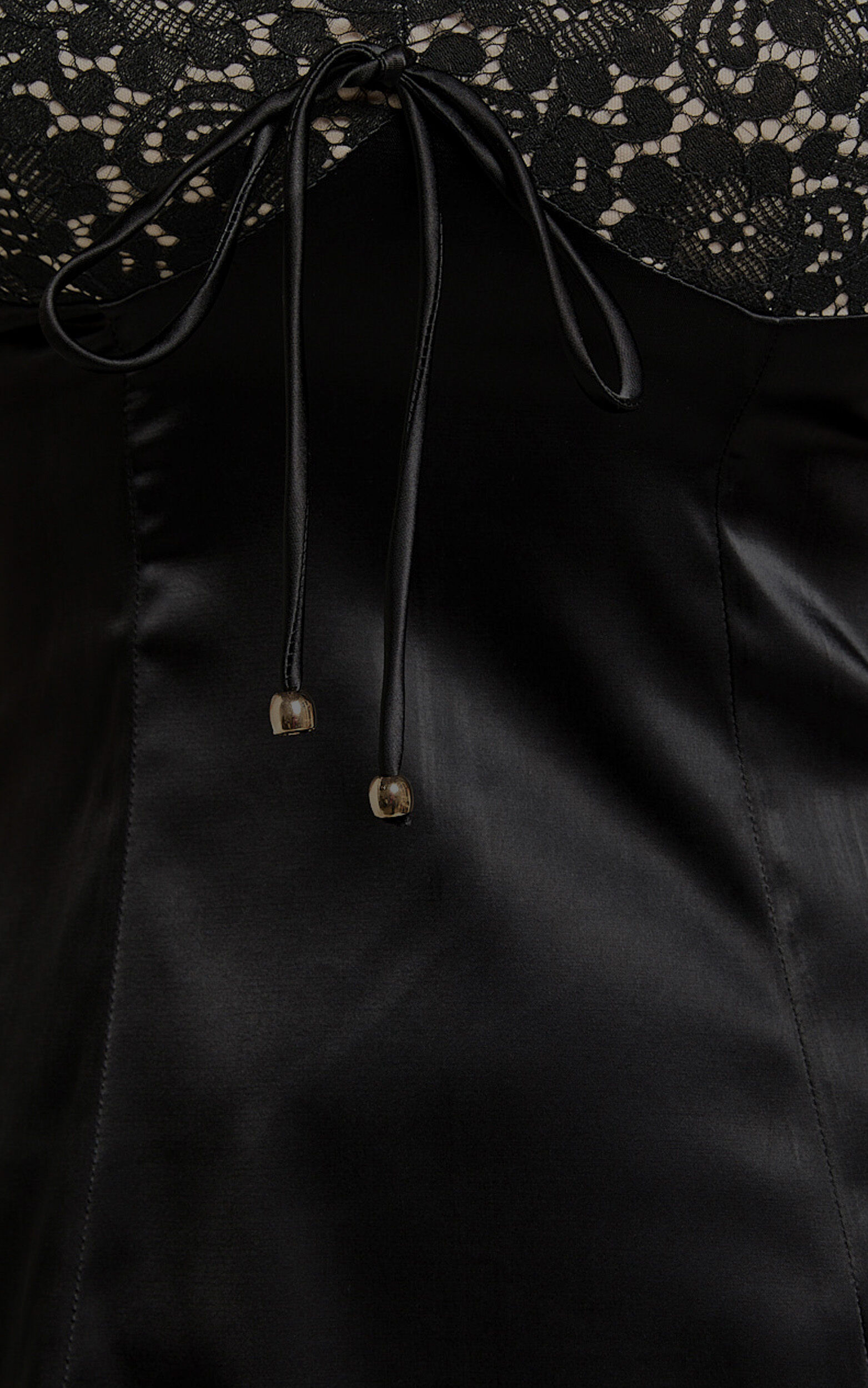 Georgine Mini Dress - Wide Strap Sweetheart Neck Slip Dress in Black