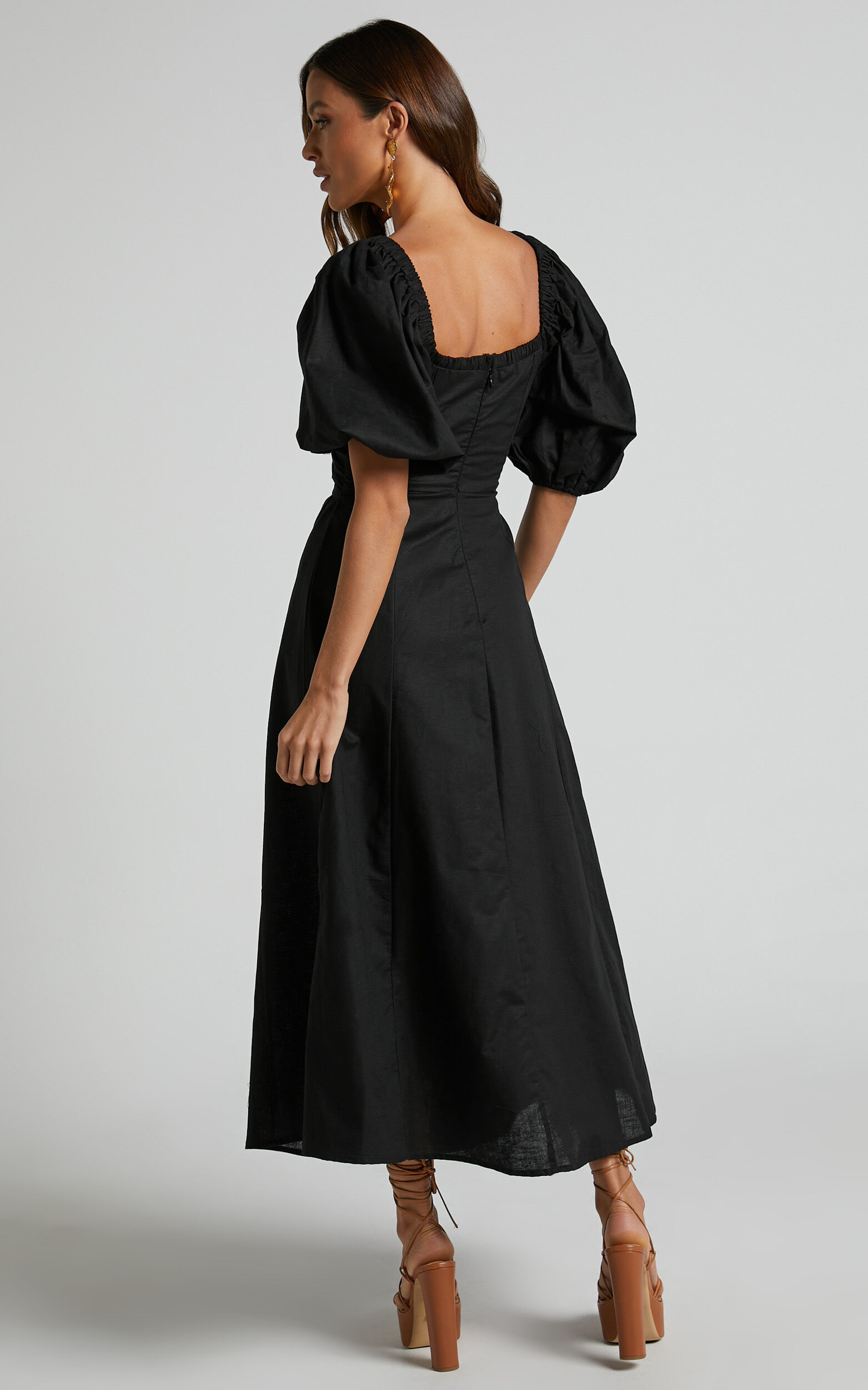 Amalie The Label - Janae Linen Blend Puff Sleeve Cut Out Midi Dress in Black