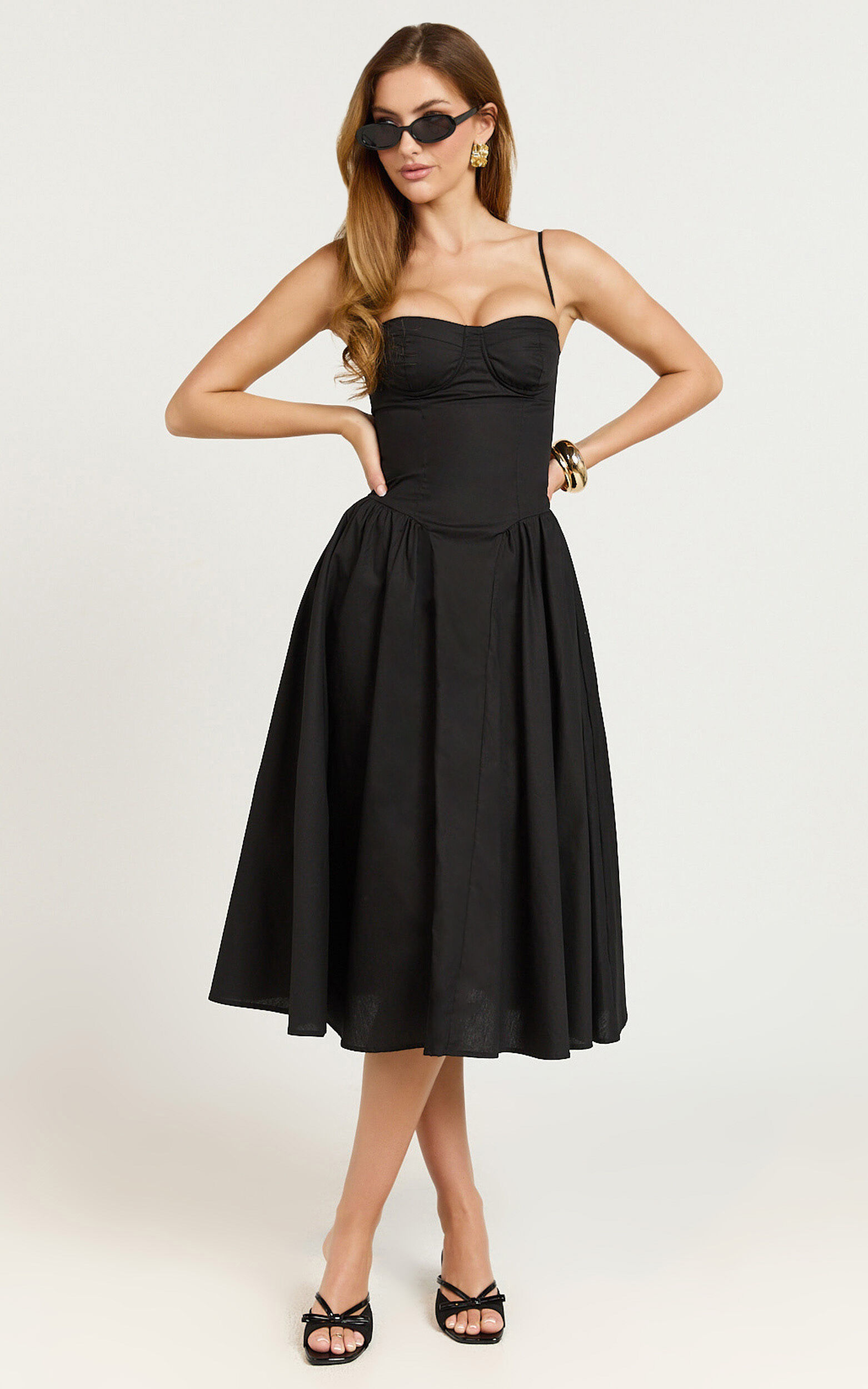 April Midi Dress - Sweetheart Wide Pleated Dress in Black